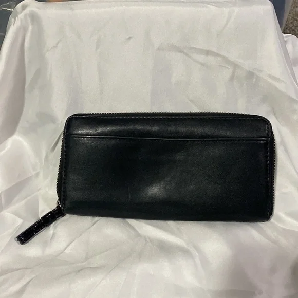 Coach Logo Wallet - Picture 3 of 4